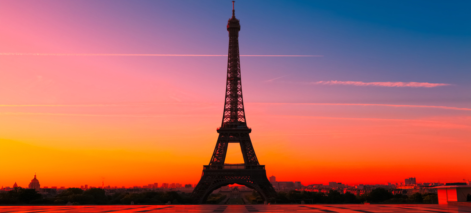 Nu ați vrea să mergeți la Paris?